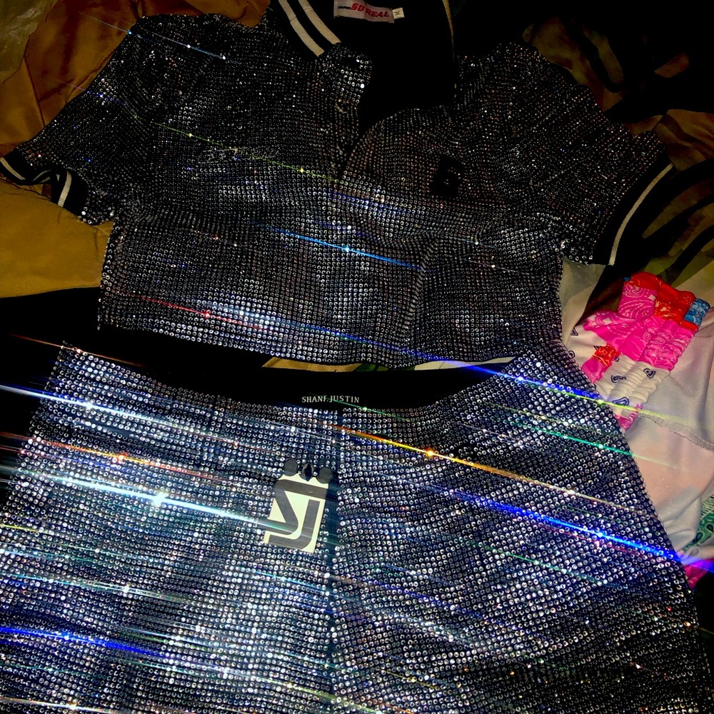 Shane Justin/Gsuwoo Prissy Stones Short and Crop Set